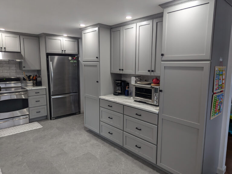 After 7 - Before and After - Grant - Rogers Kitchens